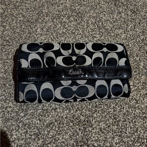 Vintage Coach Black and Gray wallet